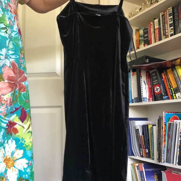 Black forever 21 cute dress - Picture 2 of 3